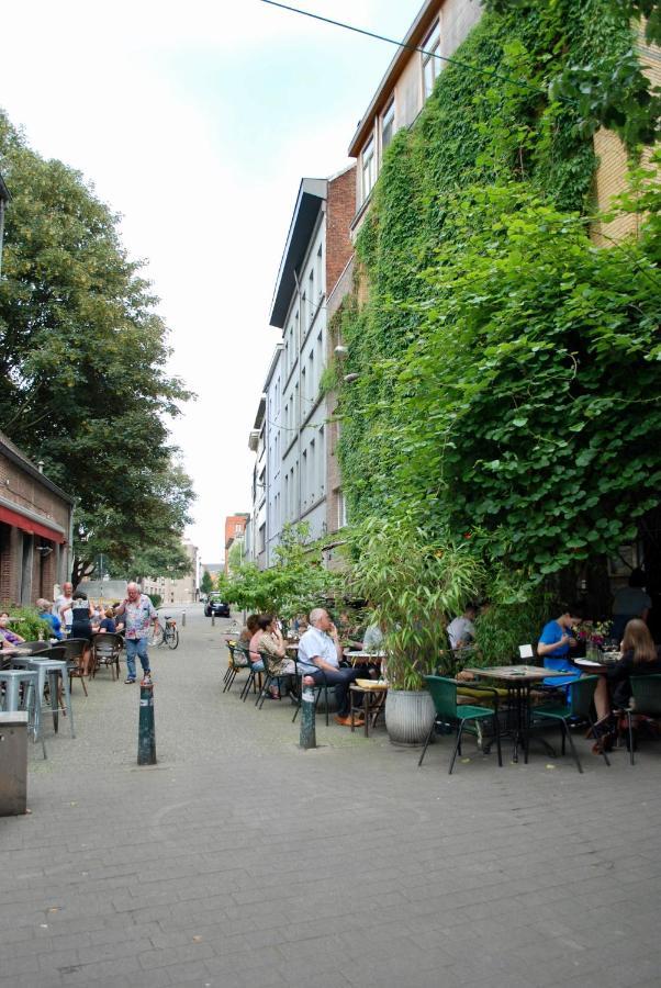 Apartamento Historical Miniature House In The Heart Of Amberes Exterior foto