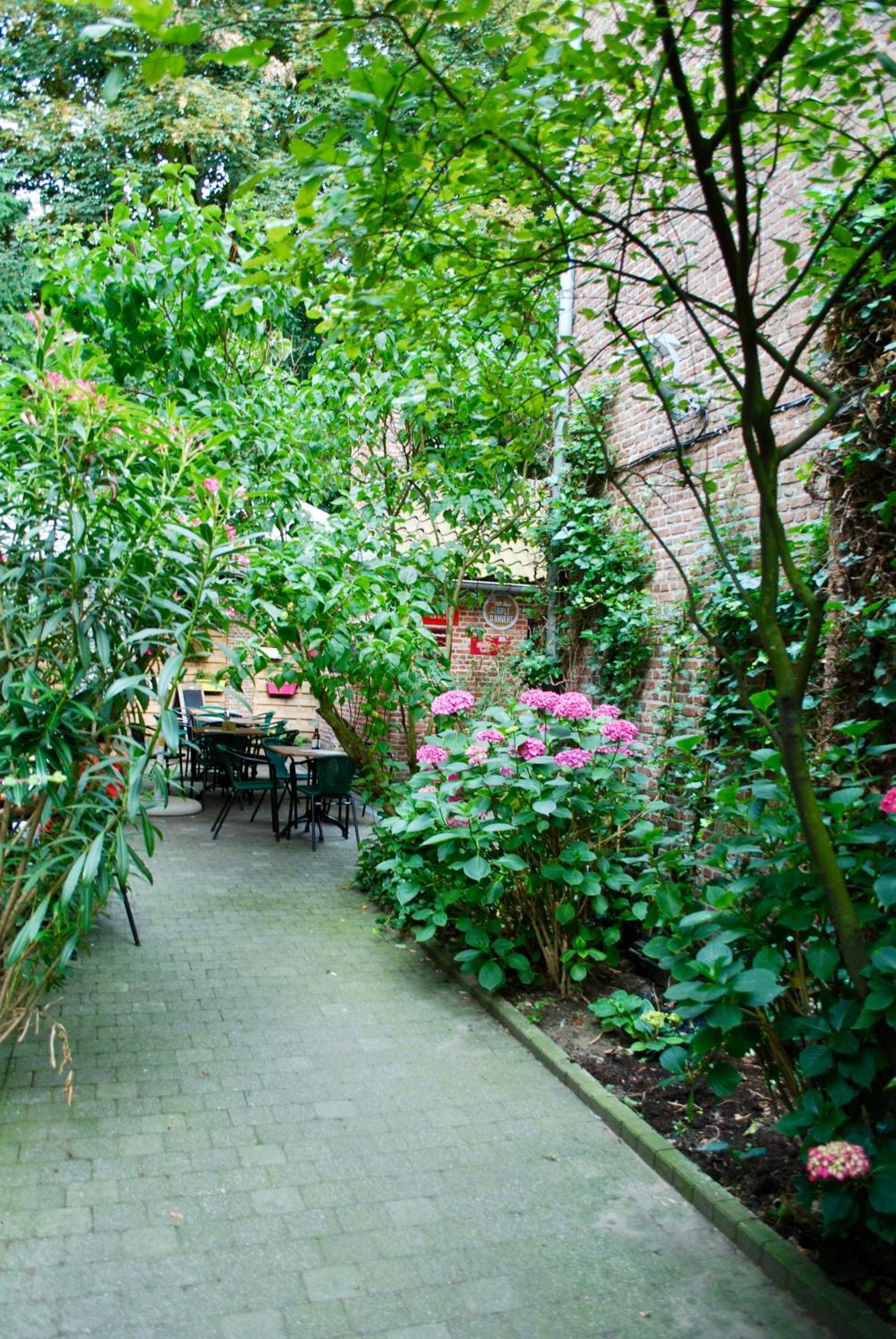 Apartamento Historical Miniature House In The Heart Of Amberes Exterior foto