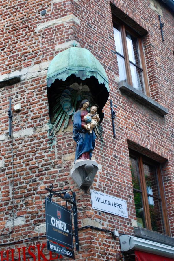 Apartamento Historical Miniature House In The Heart Of Amberes Exterior foto