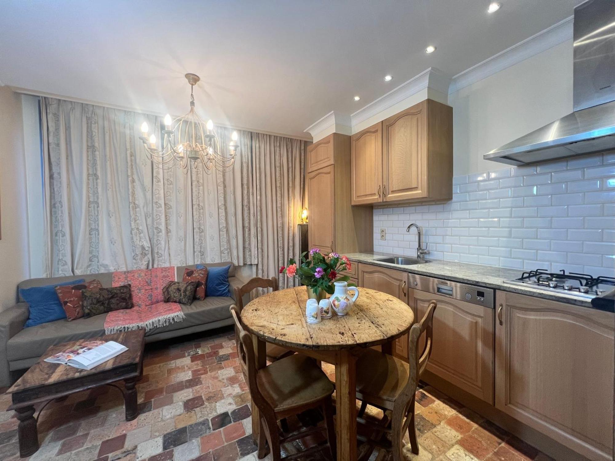 Apartamento Historical Miniature House In The Heart Of Amberes Exterior foto