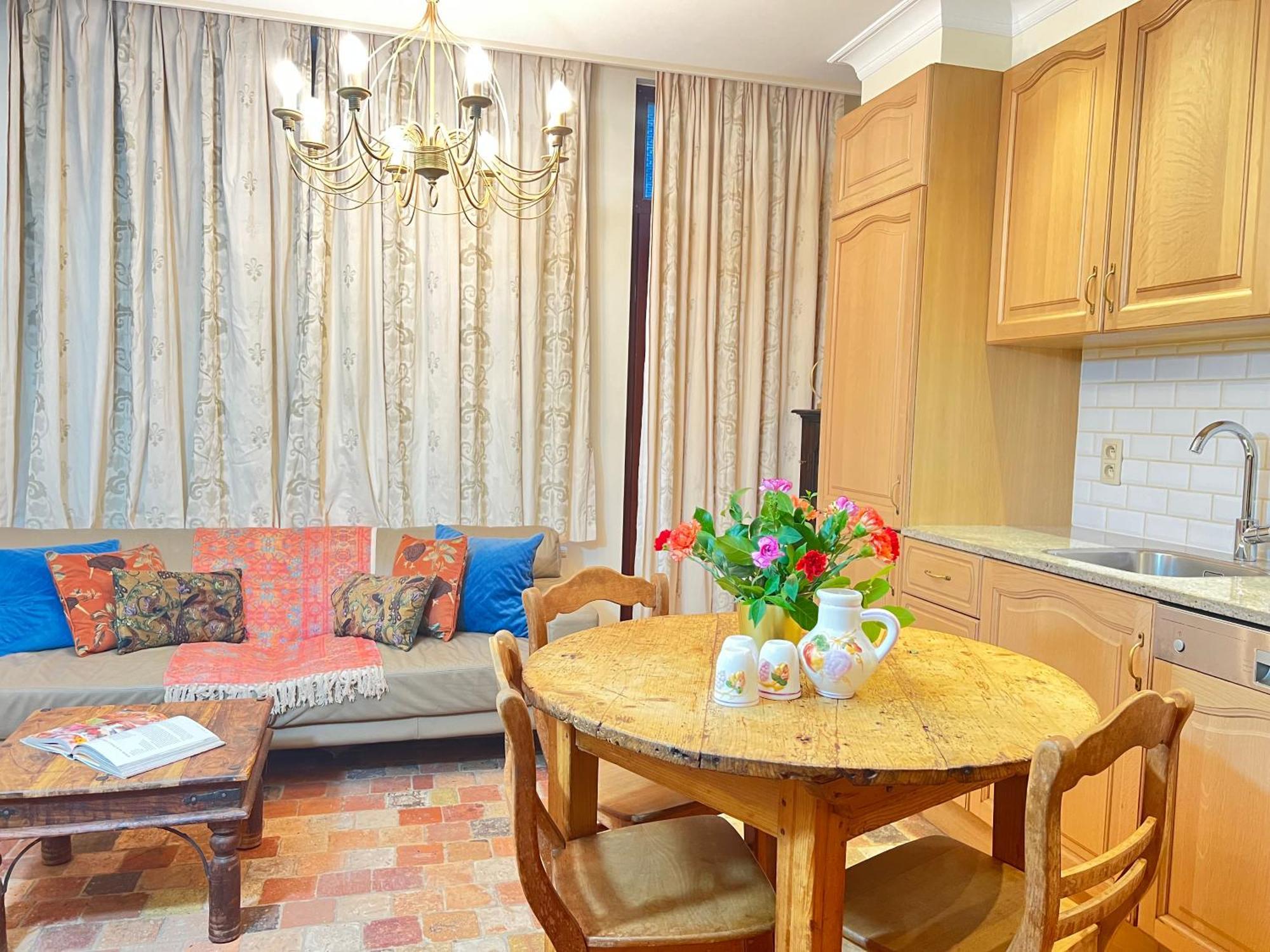 Apartamento Historical Miniature House In The Heart Of Amberes Exterior foto